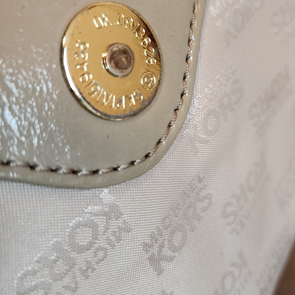 Preowned Michael Kors‎ texture weaved Clutch - Picture 12 of 14